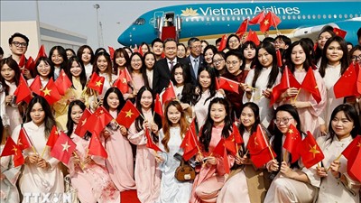 Chủ tịch Quốc hội Trần Thanh Mẫn bắt đầu thăm chính thức Trung Quốc