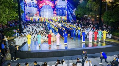 Khai mạc Lễ hội Áo dài TPHCM lần thứ 12