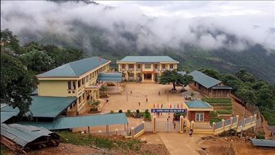 Thành lập Ban chỉ đạo xây dựng trường học cho các xã biên giới