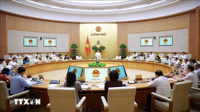 Thủ tướng: Tập trung thực hiện đồng bộ các giải pháp thúc đẩy tăng trưởng