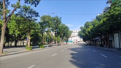 Bắc Bộ tiếp tục nắng nóng, Trung Bộ và Nam Bộ mưa dông vài nơi