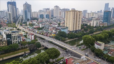 Nắng nóng tiếp tục duy trì trên diện rộng tại Bắc Bộ và Trung Bộ, Nam Bộ mưa dông