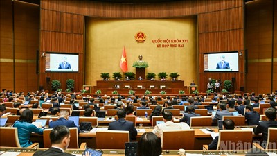 Phấn đấu tăng trưởng kinh tế năm 2027 từ 10% trở lên