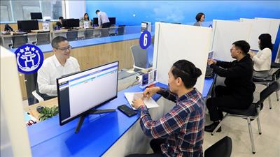 Đẩy mạnh phân cấp, cắt giảm, đơn giản hóa thủ tục hành chính, điều kiện kinh doanh