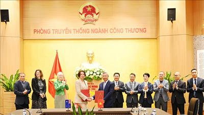 Việt Nam - Australia phát triển hợp tác trong các lĩnh vực thương mại, năng lượng và công nghiệp