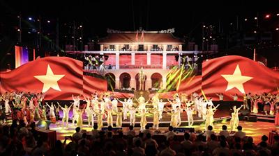 Bộ Chính trị ban hành Nghị quyết về phát triển văn hóa Việt Nam