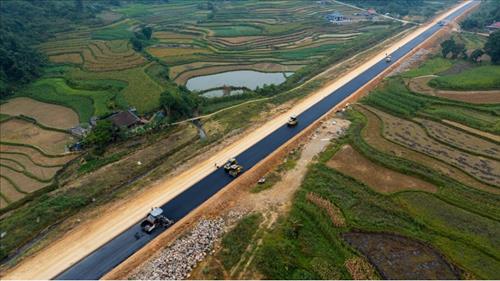 Phê duyệt phương án chấm điểm Bộ, ngành, địa phương về thực hiện giải ngân vốn đầu tư công