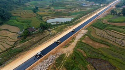 Giải ngân vốn đầu tư công đạt 64,6% kế hoạch Thủ tướng Chính phủ giao