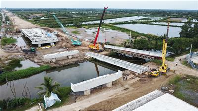 Thủ tướng chỉ đạo tập trung cắt giảm, đơn giản hóa thủ tục hành chính lĩnh vực xây dựng
