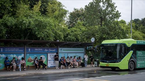 Hà Nội: Phát triển hệ thống vận tải hành khách công cộng khối lượng lớn và hạ tầng xe buýt xanh