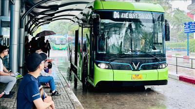 Chuyển đổi phương tiện giao thông xanh để kiểm soát, khắc phục ô nhiễm môi trường tại TPHCM