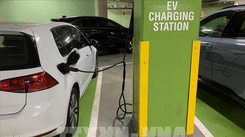 Xe điện chạy bằng năng lượng mặt trời sẽ làm thay đổi ngành vận tải