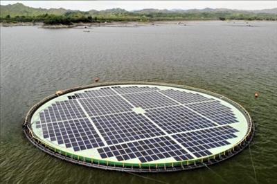 Năng lượng mặt trời nổi: Philippines chuyển sang dự án thủy điện lai quang điện đầu tiên