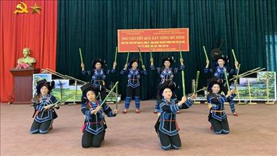 Phát huy dân ca, dân vũ, dân nhạc truyền thống dân tộc Hà Nhì