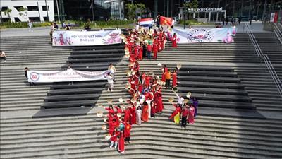 Cộng đồng người Việt quảng bá văn hóa tại Hà Lan