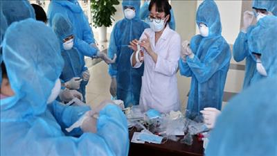 Đại học Y Hà Nội đào tạo chẩn đoán, điều trị, chăm sóc người bệnh Covid-19 miễn phí