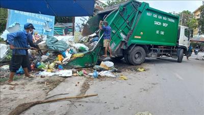 Cần Thơ: Đẩy mạnh hoạt động thu gom, vận chuyển chất thải rắn sinh hoạt 