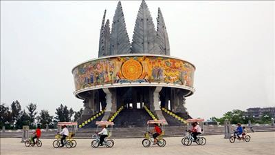 Xây dựng môi trường văn hóa tại các khu du lịch quốc gia ở Việt Nam