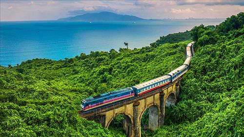 Đẩy nhanh tiến độ để khởi công dự án đường sắt Lào Cai - Hà Nội - Hải Phòng vào ngày 19/12/2025