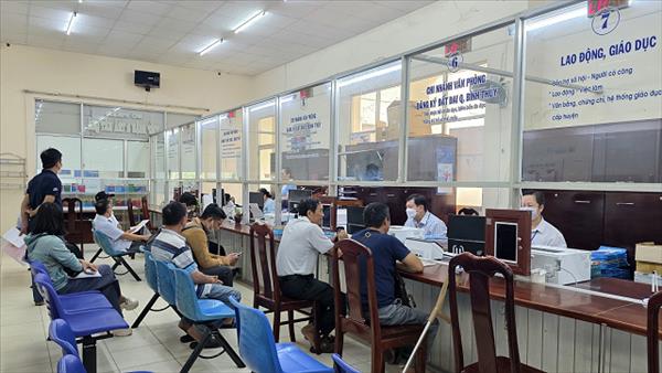 Tháo gỡ vướng mắc trong thực hiện thủ tục hành chính khi vận hành chính quyền địa phương 2 cấp