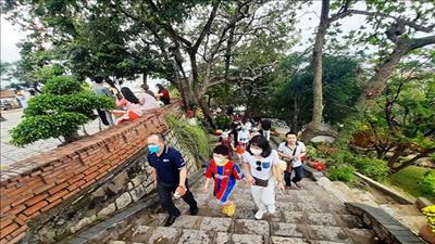 Khánh Hòa lên kế hoạch tổ chức 100 sự kiện văn hóa để đẩy mạnh du lịch
