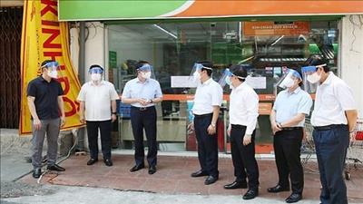 Kiểm tra công tác phòng chống dịch tại quận trung tâm Hà Nội
