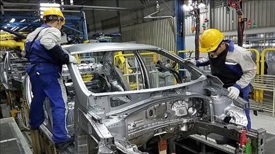 Ngành công nghiệp ô tô Việt Nam phát triển chậm, rời rạc