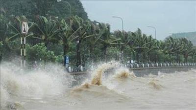 Xuất hiện áp thấp nhiệt đới tại Biển Đông gây mưa dông
