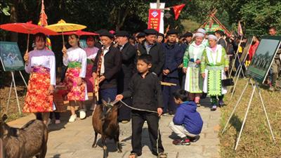 Giới thiệu những nghi lễ, phong tục mừng xuân mới của cộng đồng các dân tộc Việt Nam