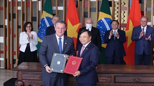 Ký kết phát triển quan hệ hợp tác giữa Việt Nam và Brazil trong nông nghiệp
