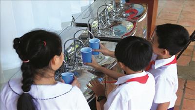 Đảm bảo tối đa người dân Hà Nội được sử dụng nước sạch