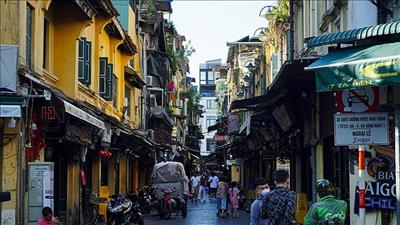 Giám sát việc thực hiện phát triển du lịch khu phố cổ Hoàn Kiếm và phụ cận