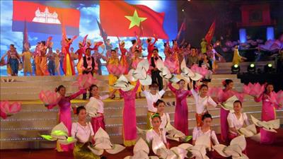 Tổ chức nhiều hoạt động văn hóa, nghệ thuật kỷ niệm tình hữu nghị Việt Nam - Campuchia