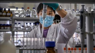 Chờ xem xét mở trung tâm công nghệ vaccine Covid-19 ở Việt Nam