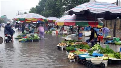 Bảo đảm an toàn thực phẩm trong mùa hè và mùa bão, lụt
