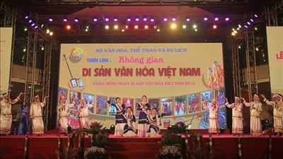 Tổ chức triển lãm “Không gian di sản văn hóa Việt Nam”