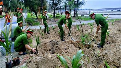 Bộ Công an hưởng ứng chương trình “Vì một Việt Nam xanh”, bảo vệ môi trường