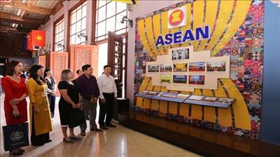 Triển lãm ảnh về bảo tồn di sản Việt Nam và ASEAN