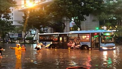 Bảo đảm thoát nước, chống ngập trong mùa mưa khu vực nội thành Hà Nội