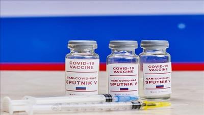 Nga phê duyệt chất lượng vaccine SputnikV được gia công, đóng ống tại Việt Nam