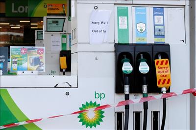 Anh: Gần 1/3 số trạm xăng của BP đã hết nhiên liệu