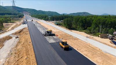 Điều chỉnh kế hoạch đầu tư công trung hạn giai đoạn 2021 – 2025