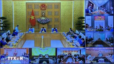 Thủ tướng họp khẩn trực tuyến từ Nam Phi về ứng phó lũ lụt ở miền Trung