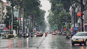 Bắc Bộ nắng hanh, Trung Bộ và Nam Bộ có mưa dông vào chiều tối