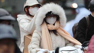 Bắc Bộ trời rét, Trung Bộ có mưa rào rải rác, Nam Bộ ngày nắng