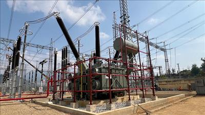 Hoàn thành đóng điện kháng bù ngang tại 4 trạm biến áp 500kV giúp đảm bảo vững chắc cho lưới điện truyền tải