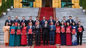 Chủ tịch nước Lương Cường trao quyết định bổ nhiệm Đại sứ Việt Nam tại nước ngoài