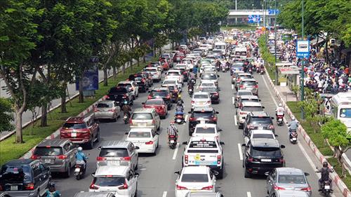 Đề xuất lộ trình áp dụng quy chuẩn kỹ thuật quốc gia về khí thải ô tô lưu hành ở Việt Nam