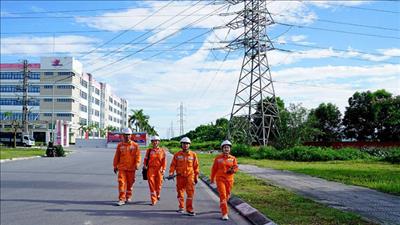Công đoàn Tổng công ty Điện lực miền Bắc phát động đợt thi đua cao điểm năm 2025