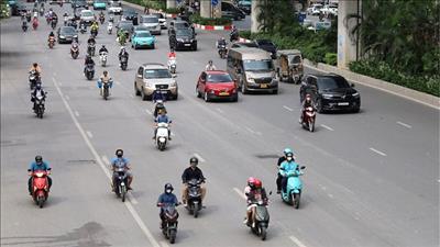 Chuyển đổi xe xăng sang xe điện góp phần giảm thiểu ô nhiễm không khí